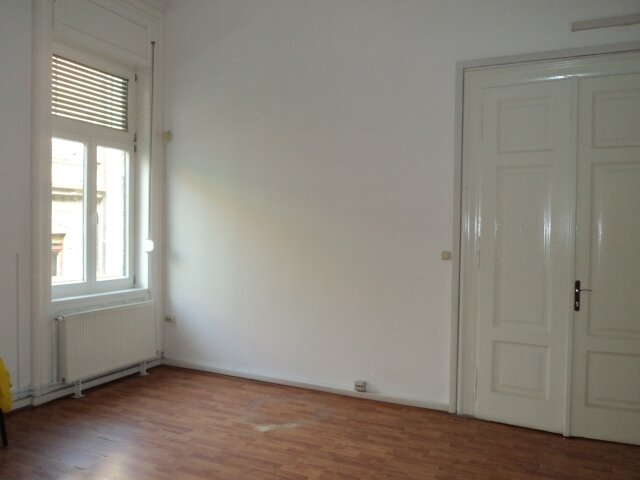 Timisoara, Tribunal, apartament 5 camere renovat, 181 mp, 388.000 euro.