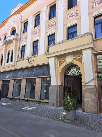 Timisoara, Tribunal, apartament 5 camere renovat, 181 mp, 388.000 euro.